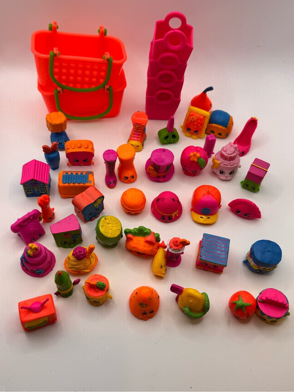 Shopkins Mystery Edition Neon Lot: 41 figures - Picture 2 of 6